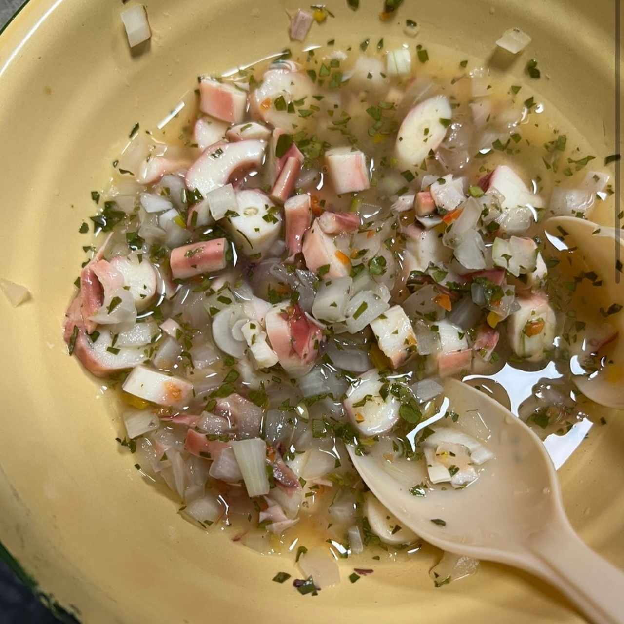 Ceviche de cola de calamar