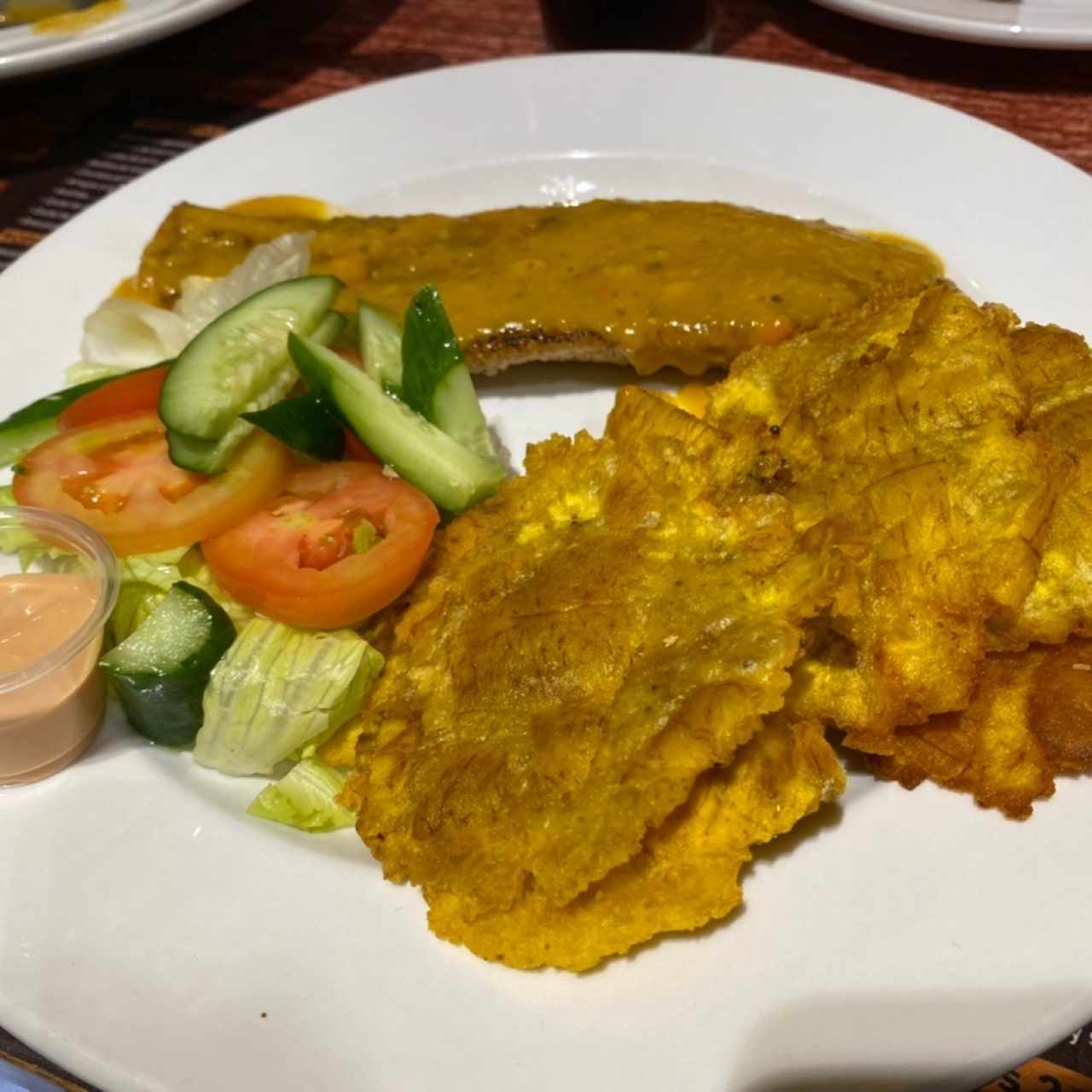 Filete de corvina a la Plancha, al Ajillo, a la Criolla o Apanada