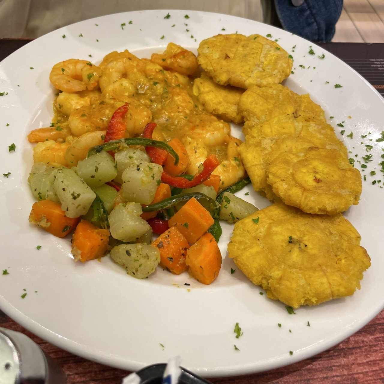 Camarones al Ajillo a la Criolla o Apanados