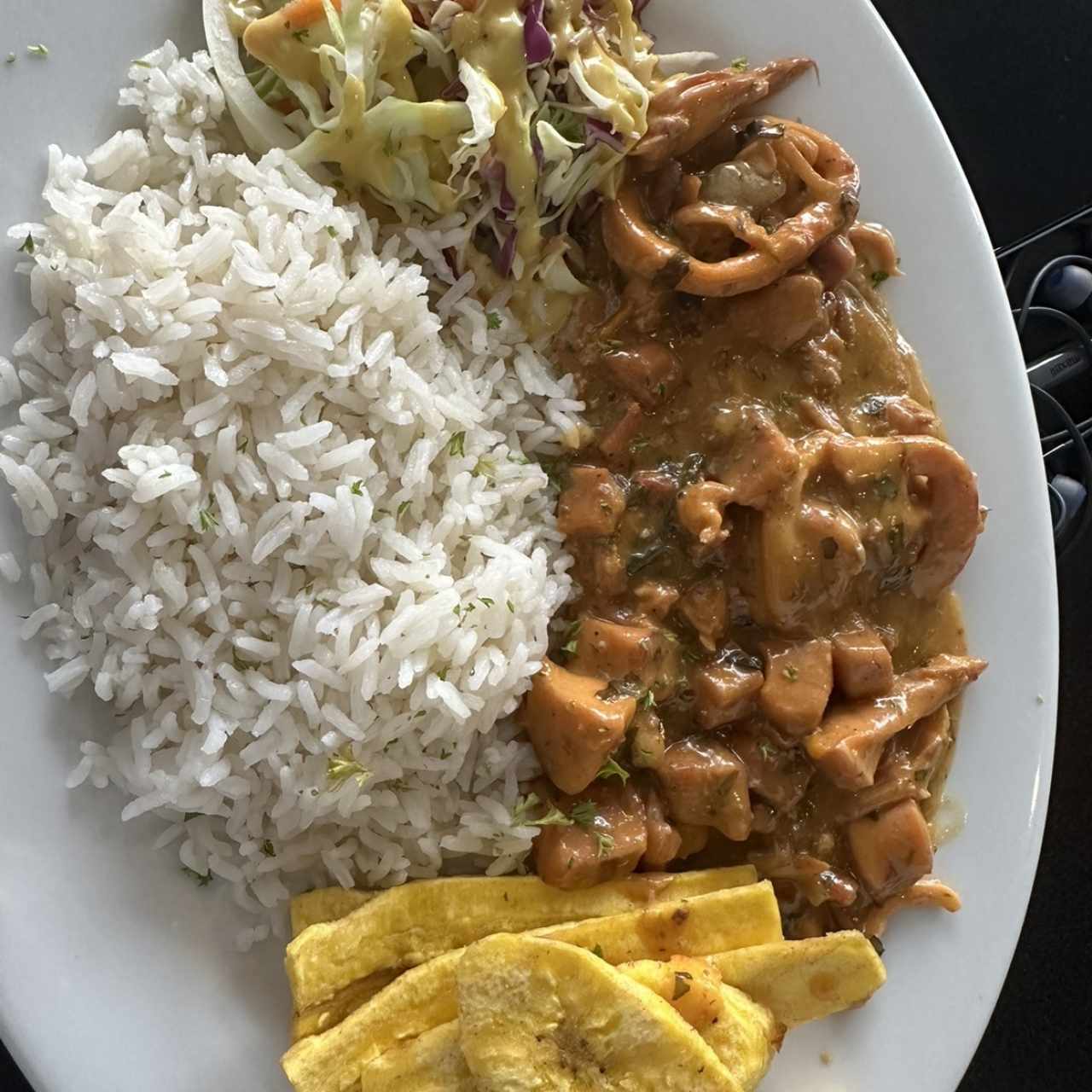 Almuerzo del día: salpicón de mariscos