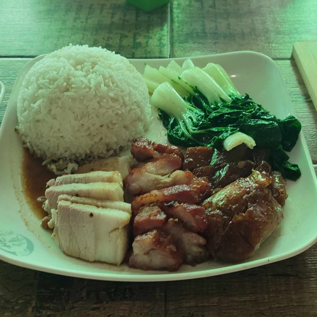 arroz,pato,lechón y puerco asado