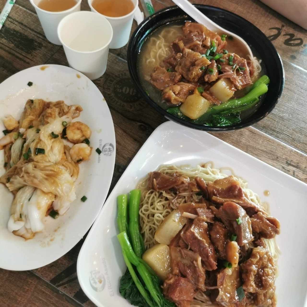 Fideos con carne de falda y nabo, Cheung fun de camarón