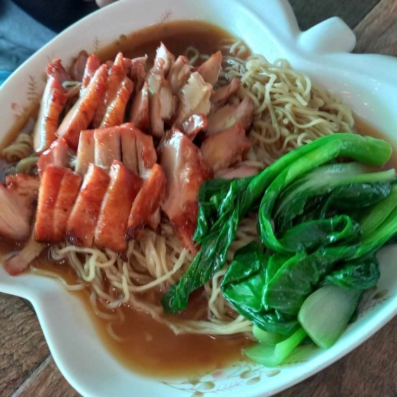 fideo con puerco asado