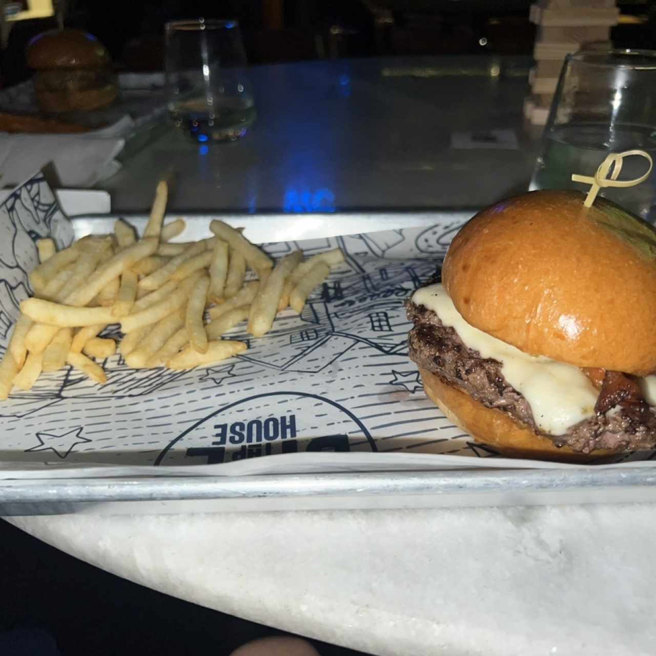 BLUE MOON BURGER