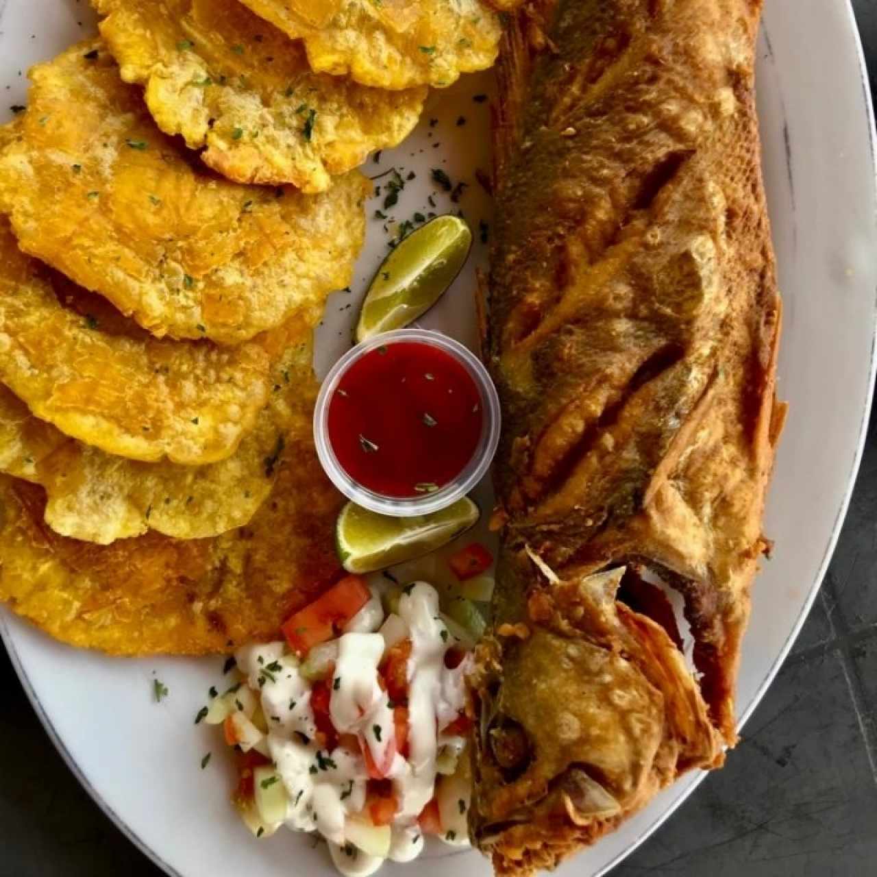 Pescado frito Corvina