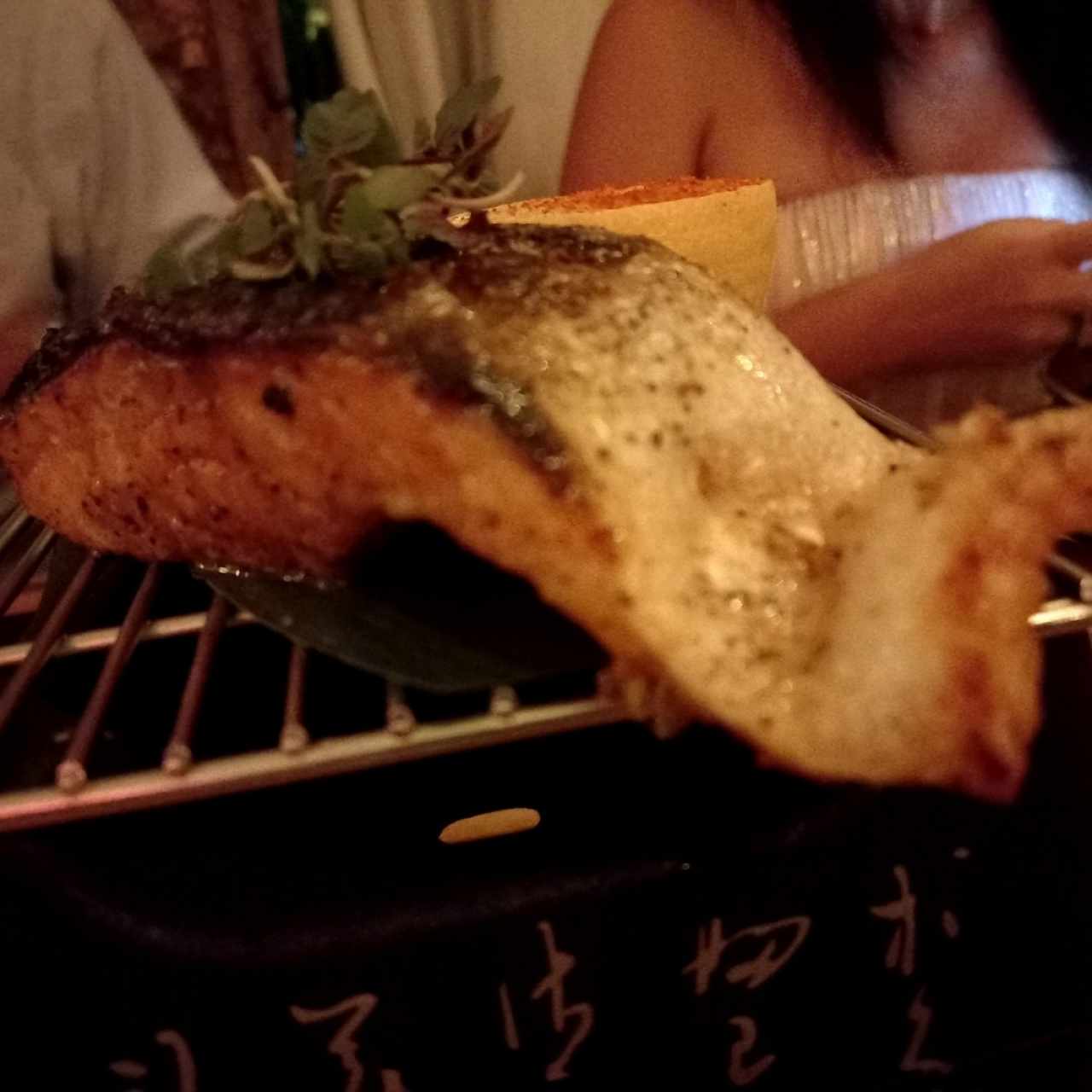 Robata Mar - Roasted Salmón