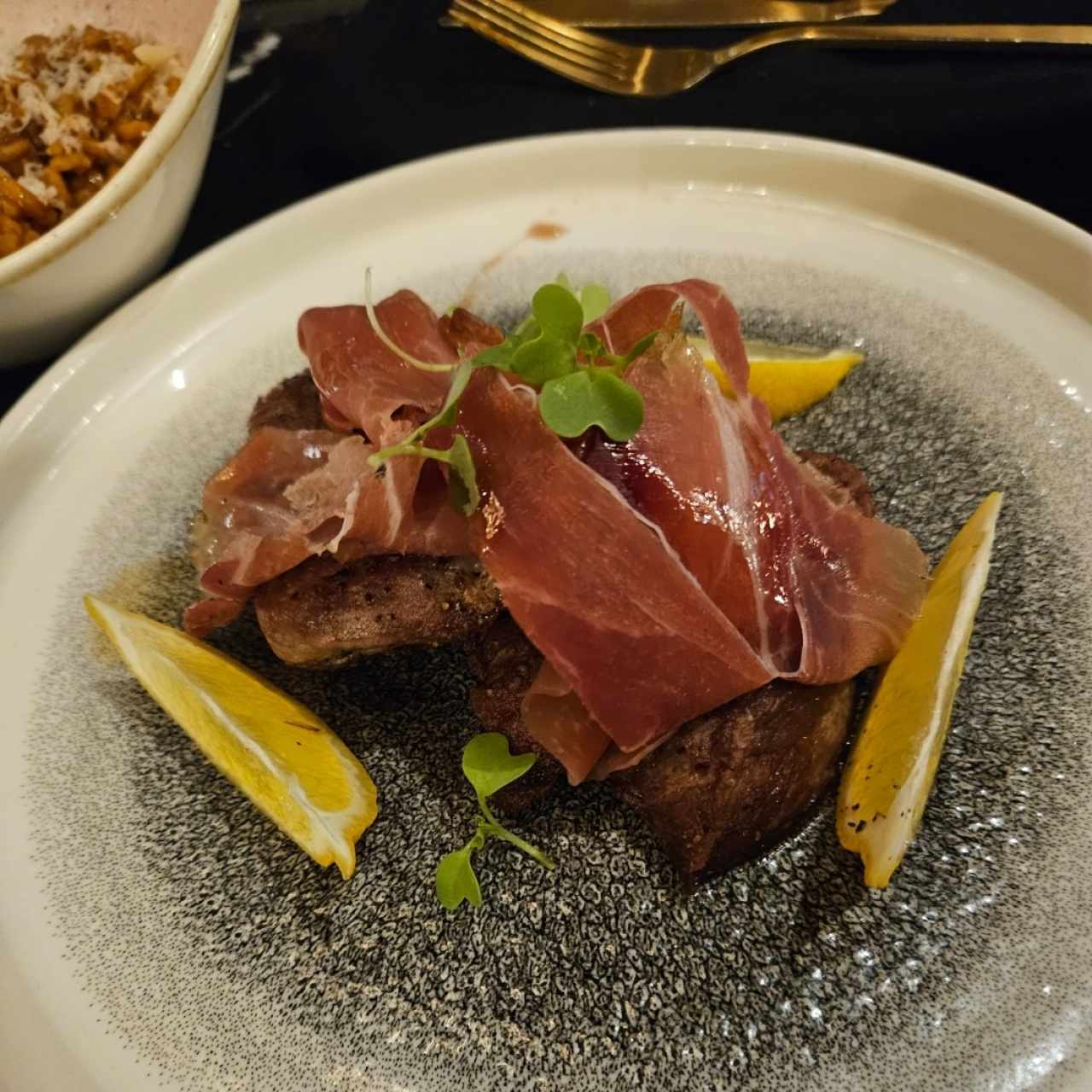 Secondi Piatti - Saltimbocca alla romana