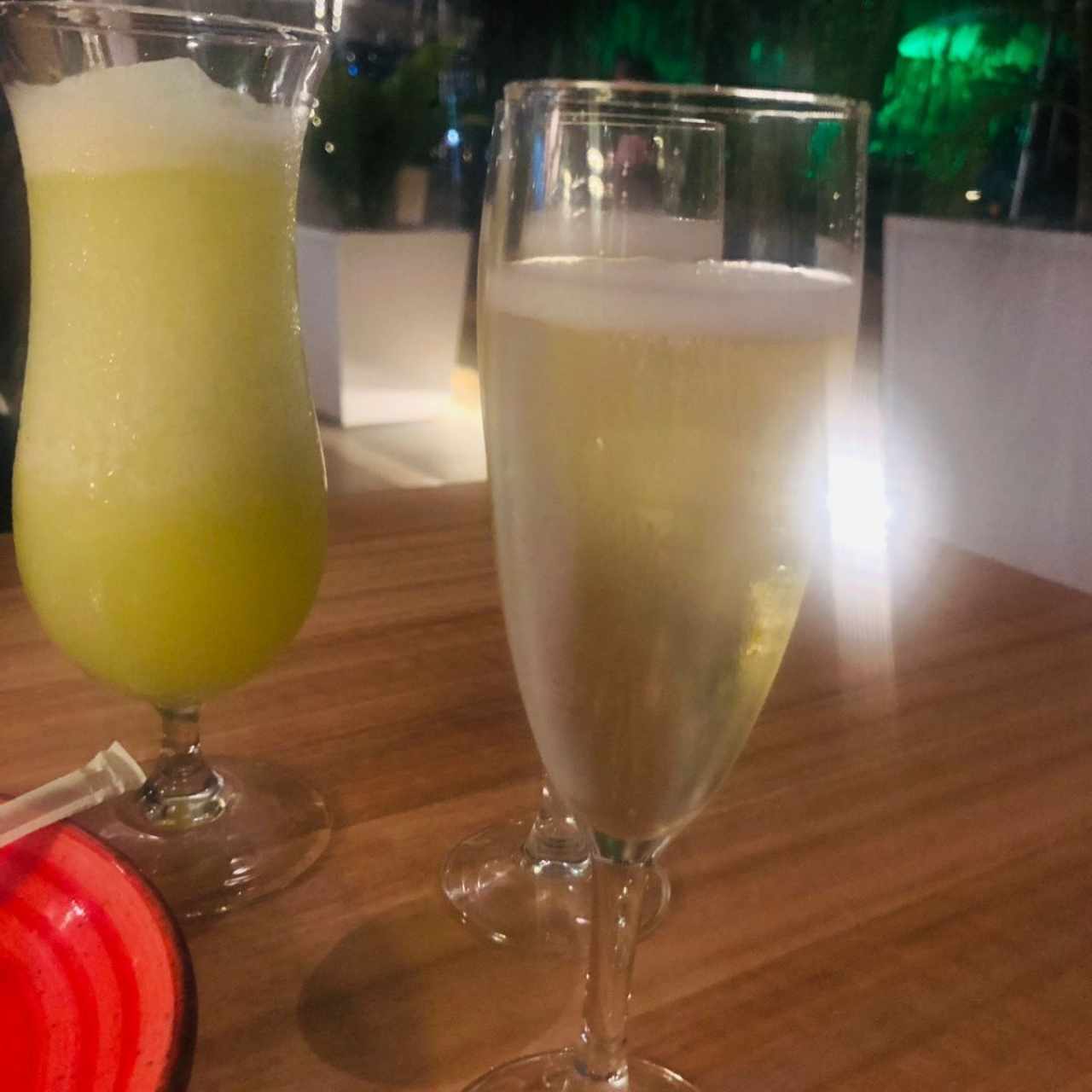 Champagne y limonada 