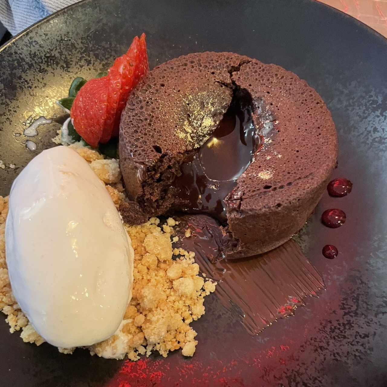 Fondant au Chocolat con Glace Vainilla