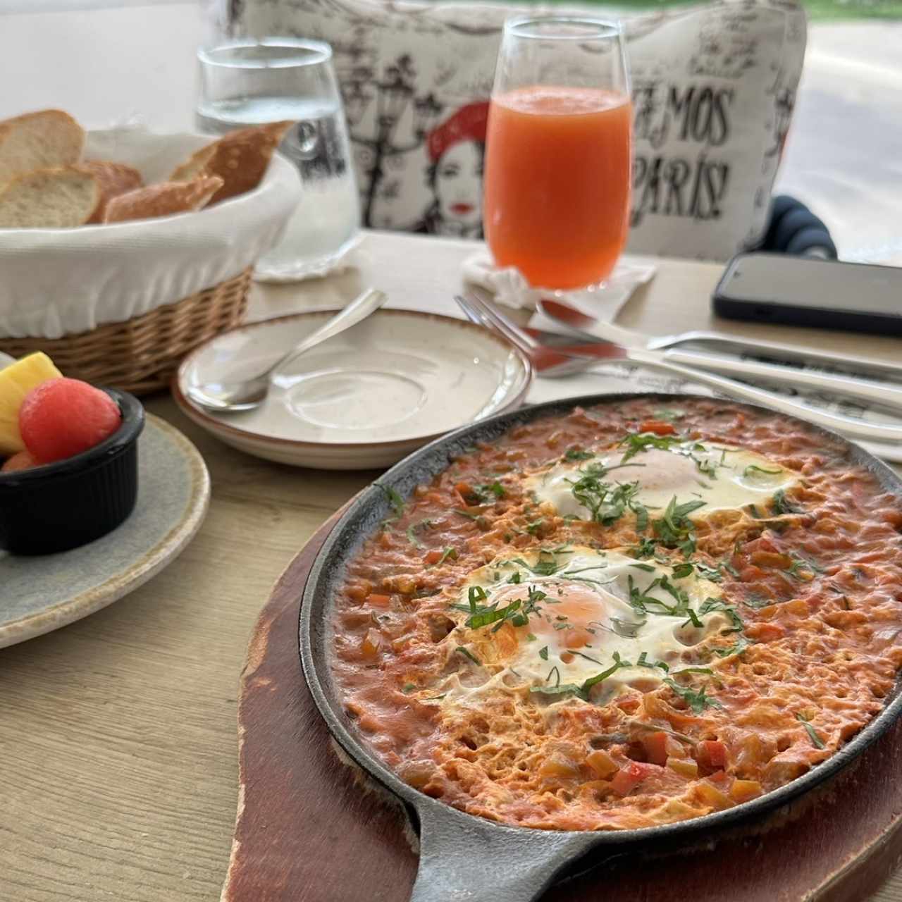 Petit Dejeuners - Shakshuka Méditerranéen