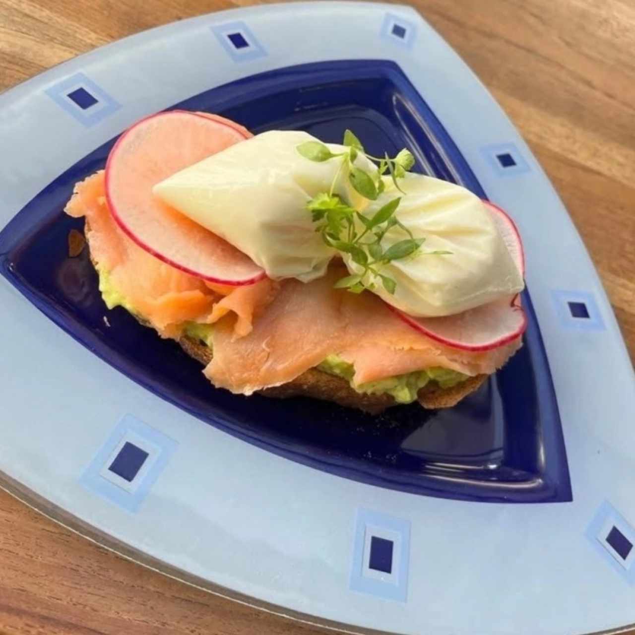 Tostadas con salmón 