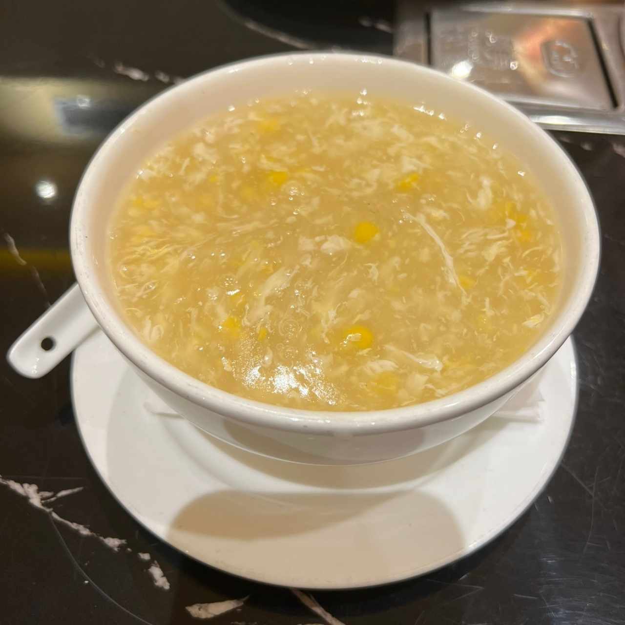 Crema de Maíz con Buche de Pescado