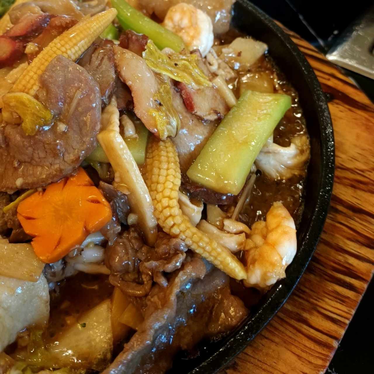 Plato Caliente Especial de Gran Yong