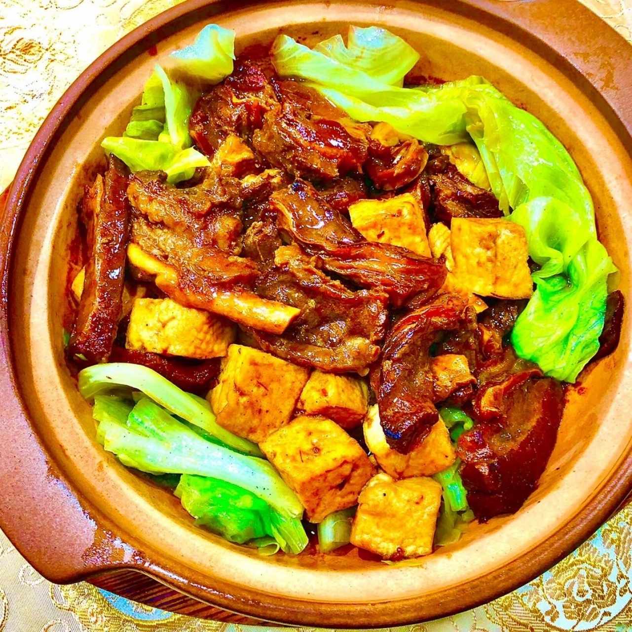 Cacerola de Falda de Res con Tofu