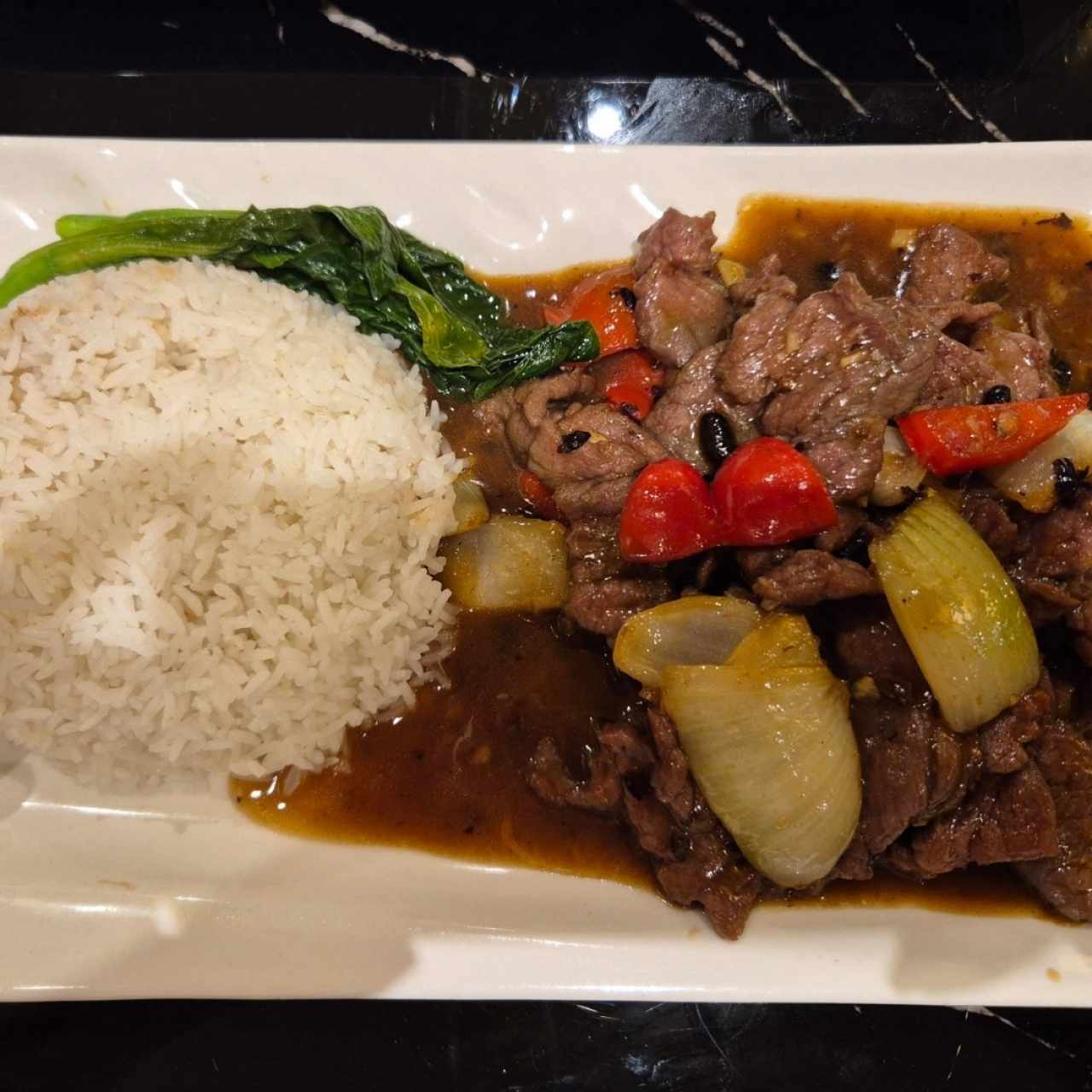 Carne Rebanados Salteados en Salsa de Frijoles Negros