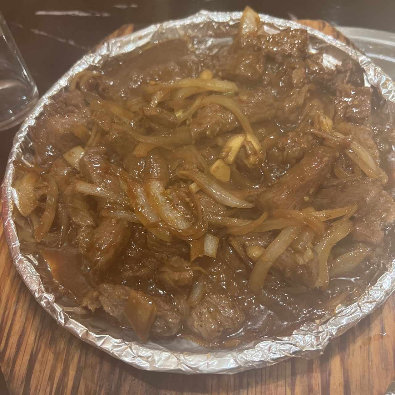 Carne en Tiritas en Salsa de Pimienta Negra