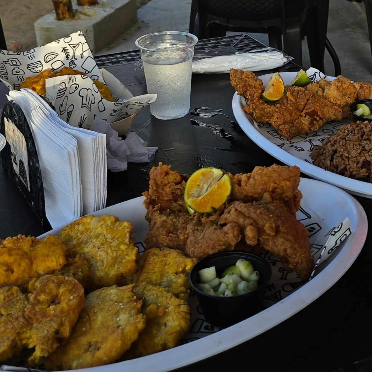 Filete de Pescado con patacones