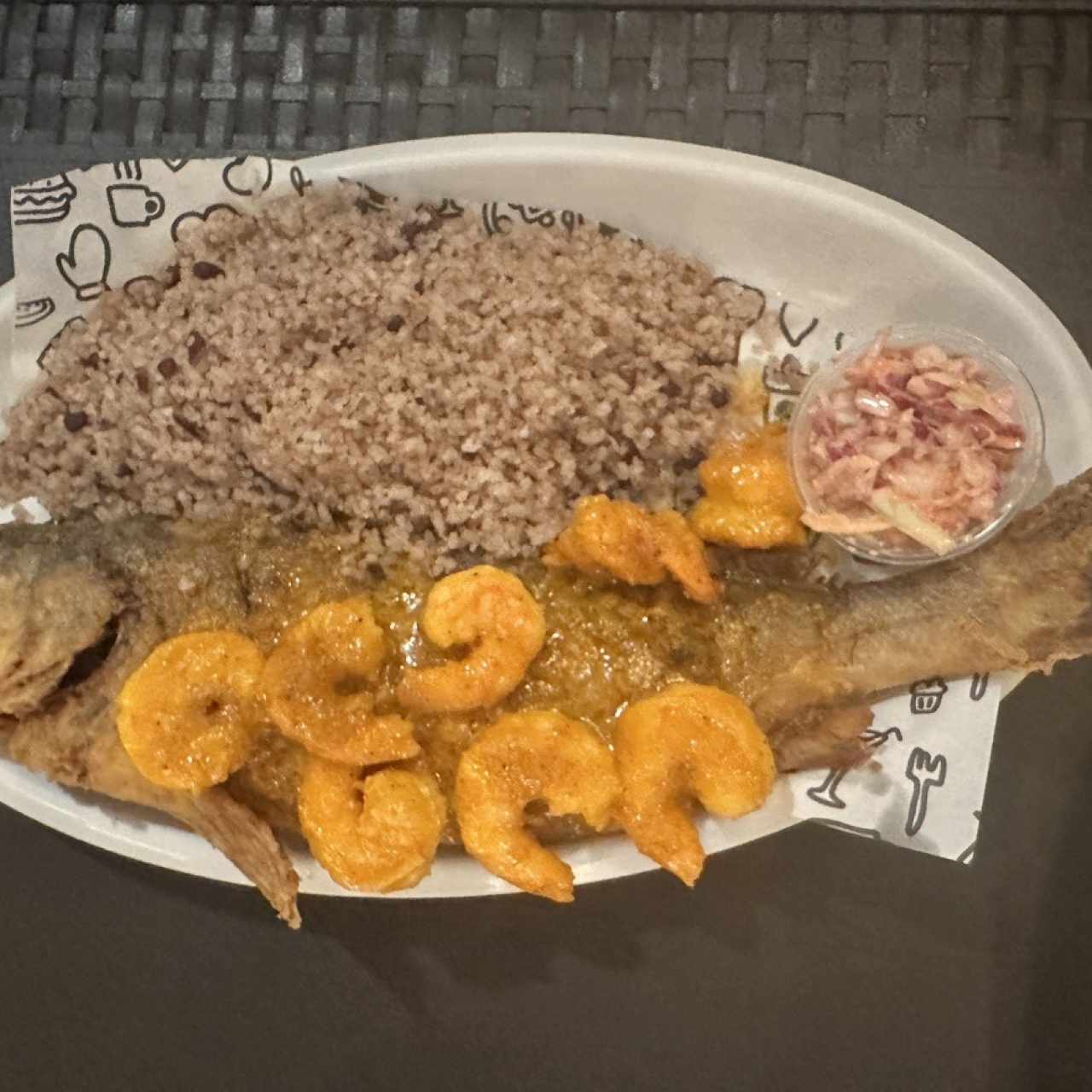 Pescado a la Reyna