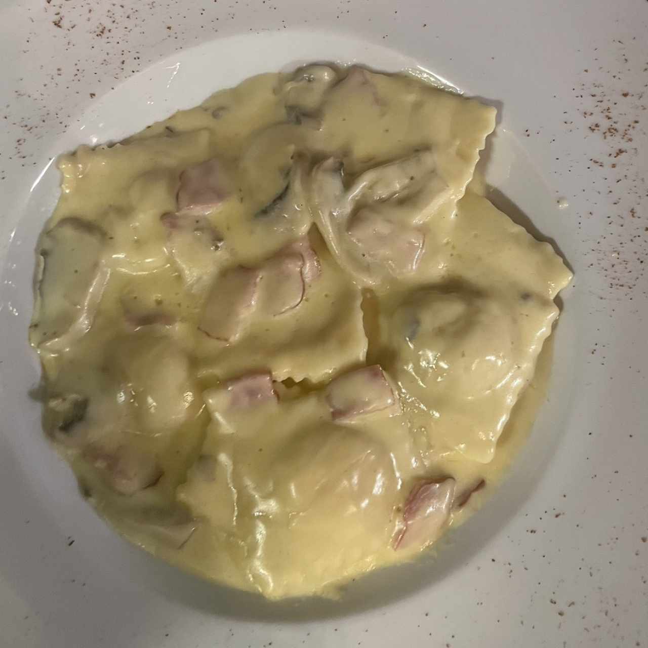 Ravioli de Pollo a la Boscaiola - 10/10 🥓