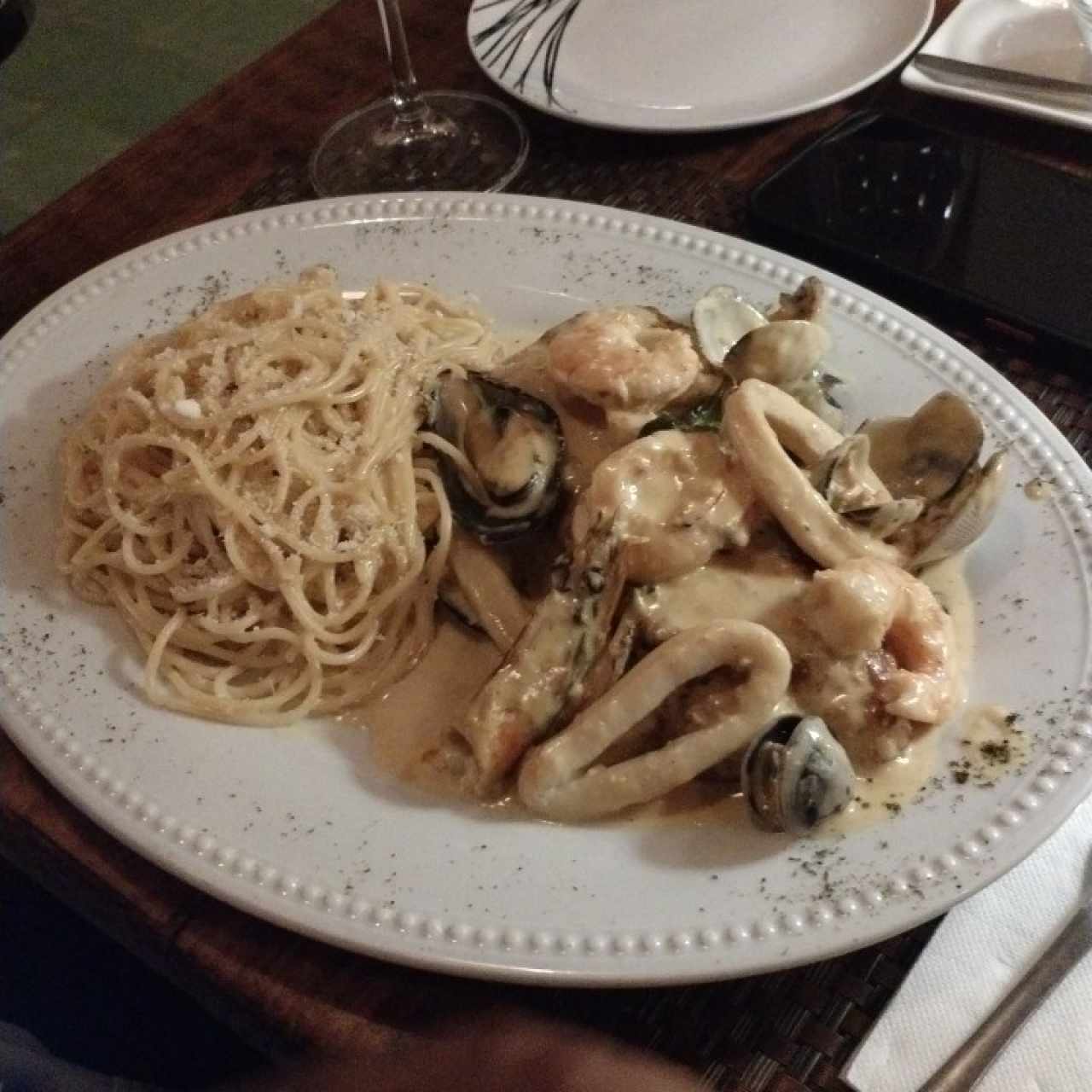 PESCADO - Corvina Sanyack
