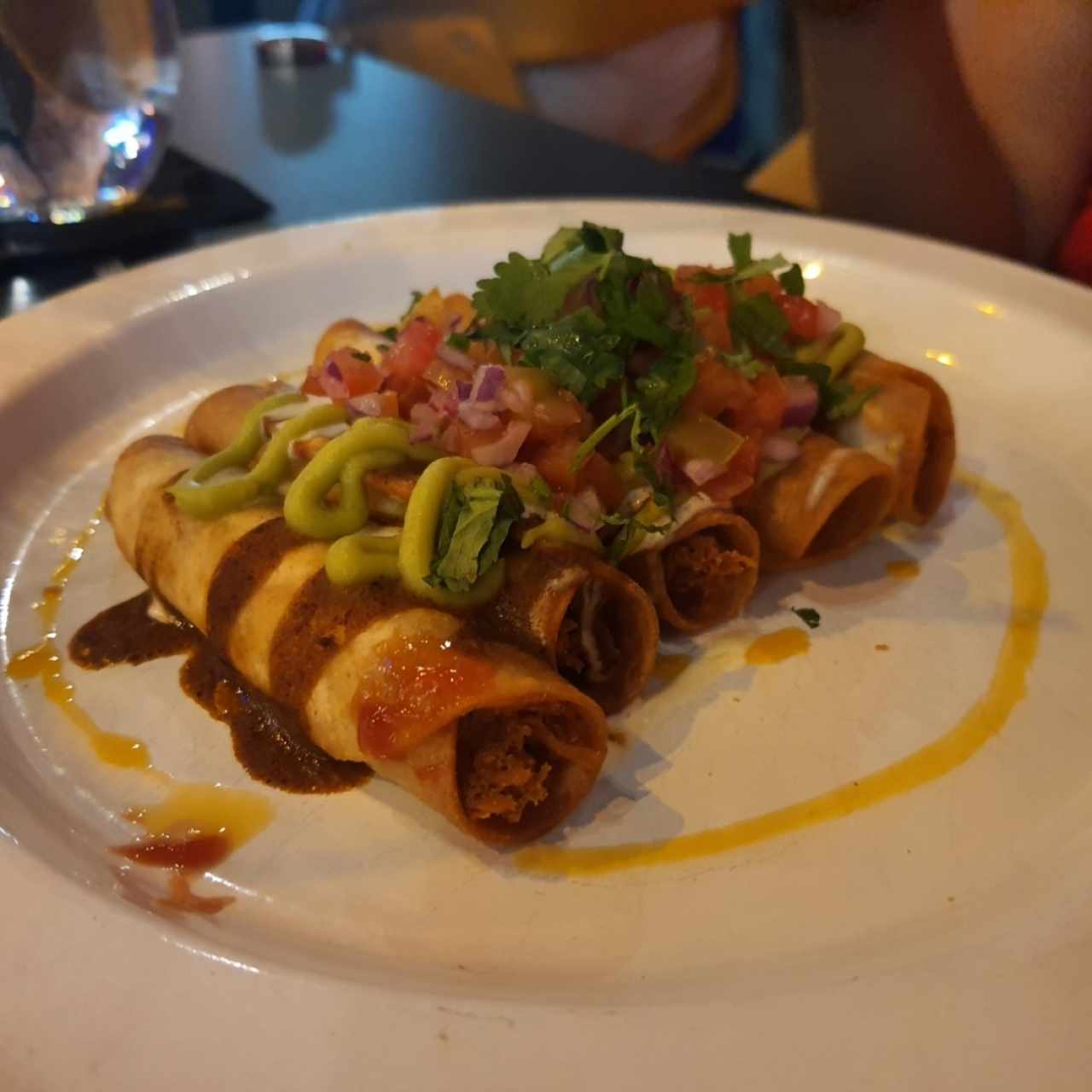 FLAUTAS DE POLLO AL CARBÓN