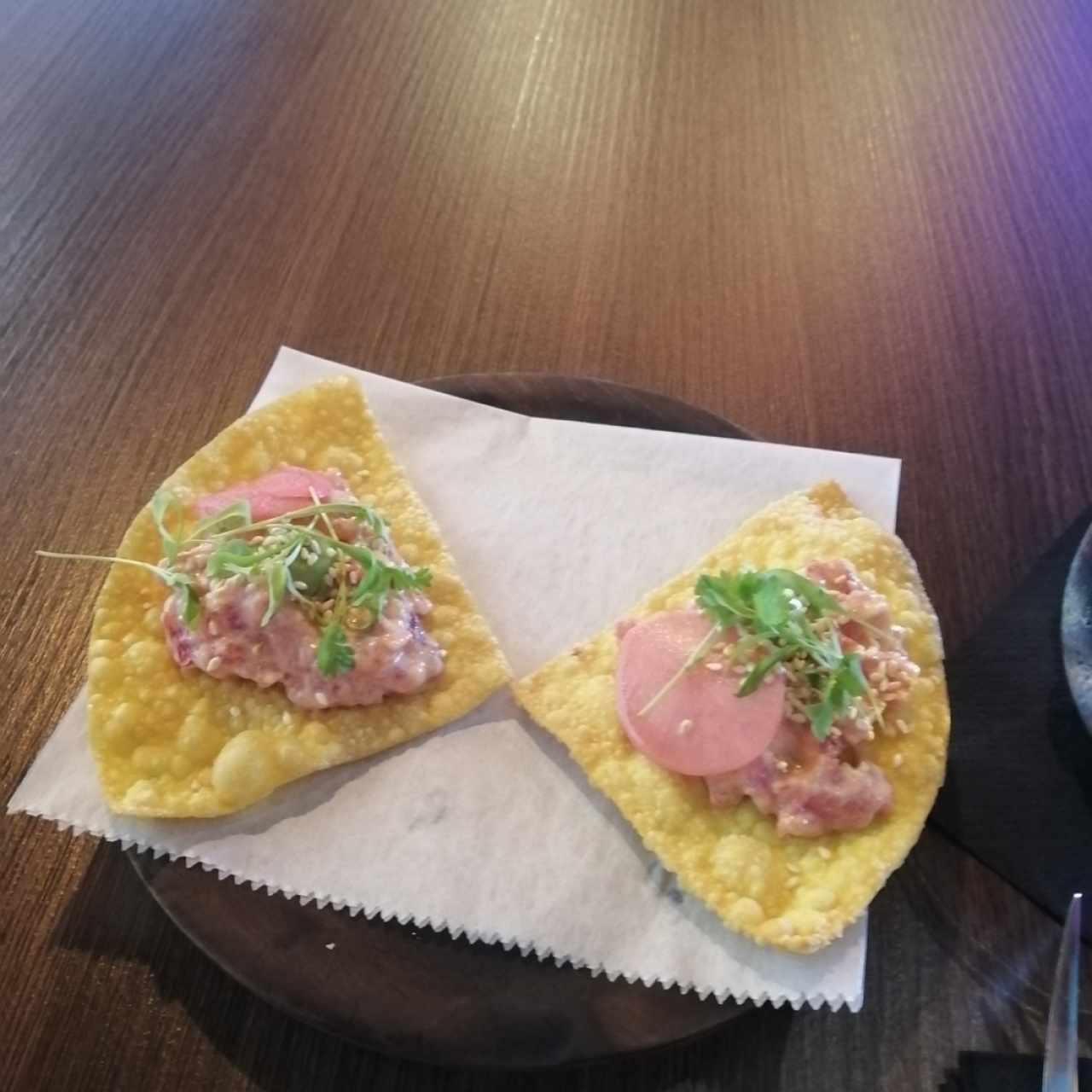 Wanton con salmón