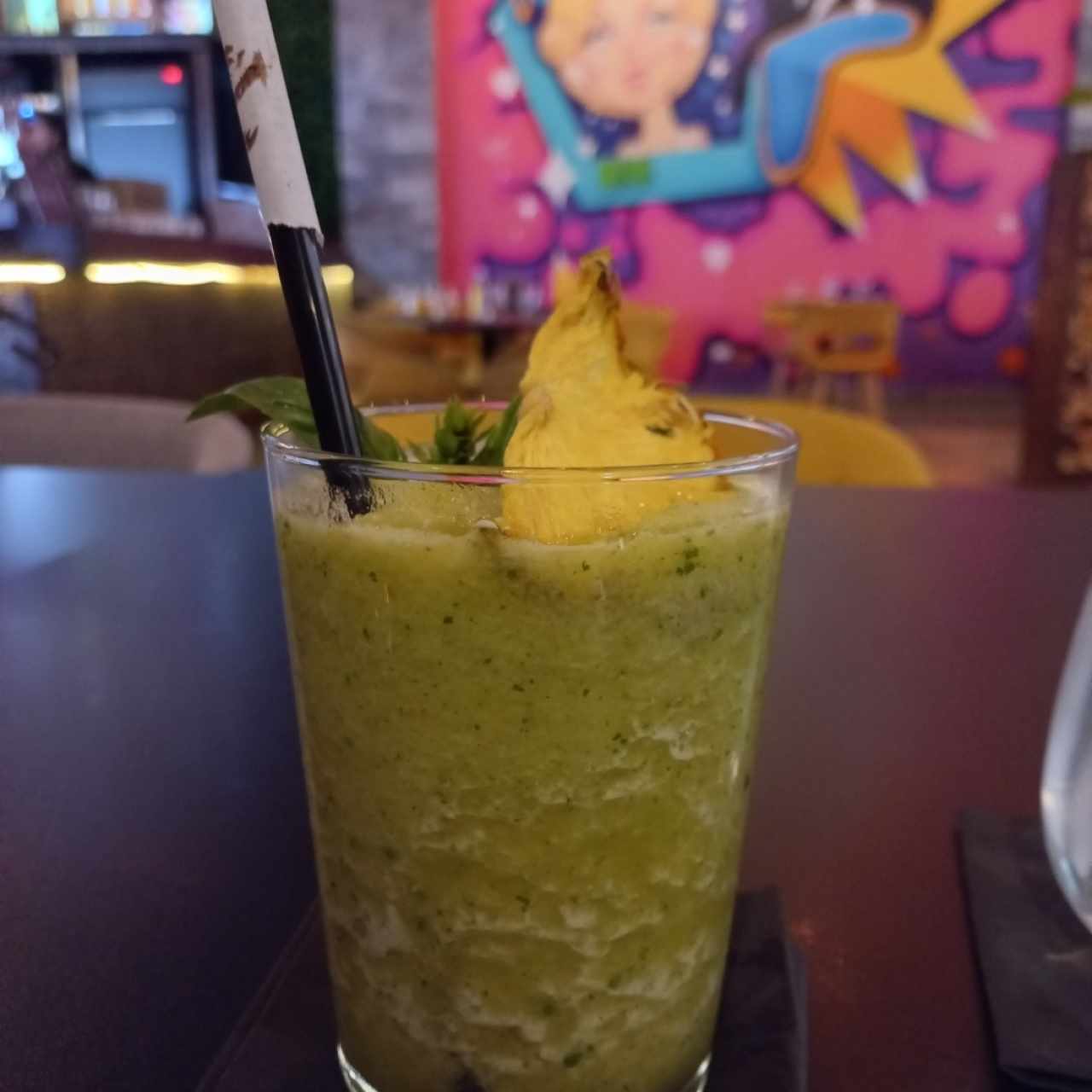 Limonada especial( fresa, piña, kiwi y limón)