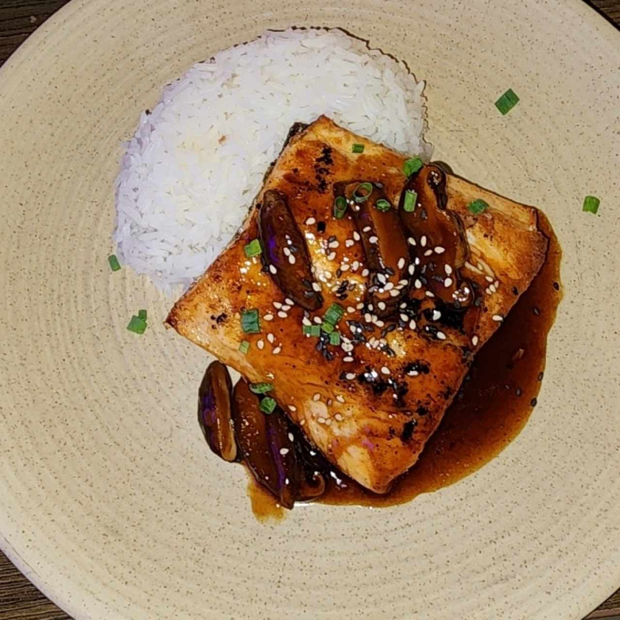 PLATOS FUERTES - SALMÓN TERIYAKI 2.0