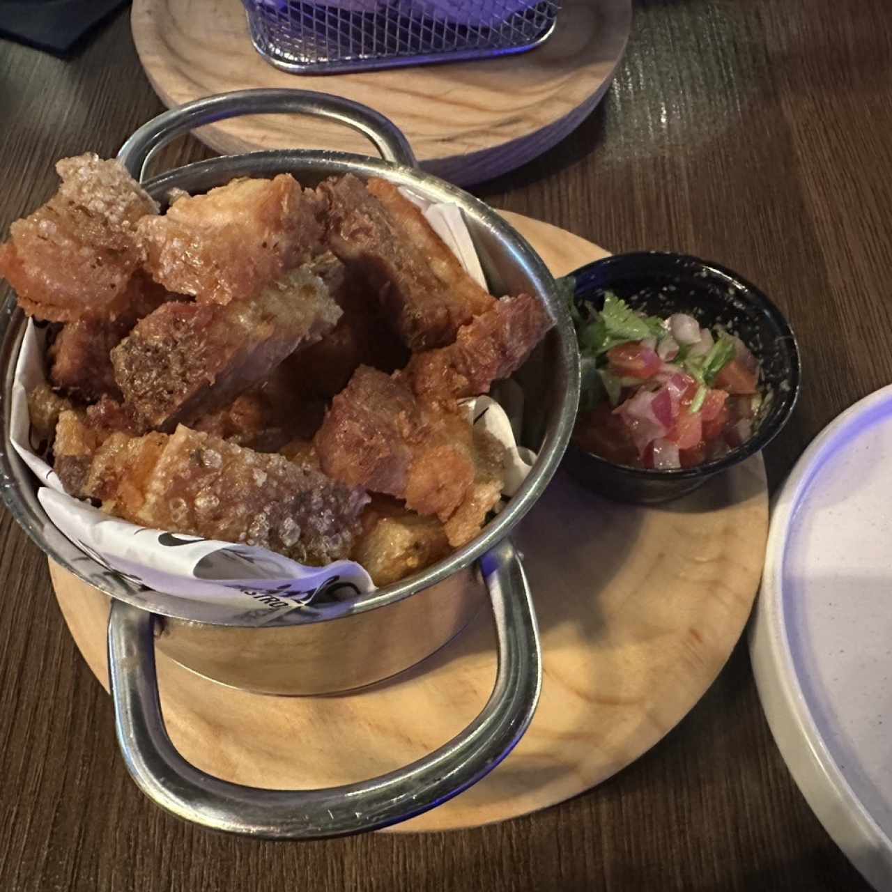 ENTRADAS - CHICHARRONES