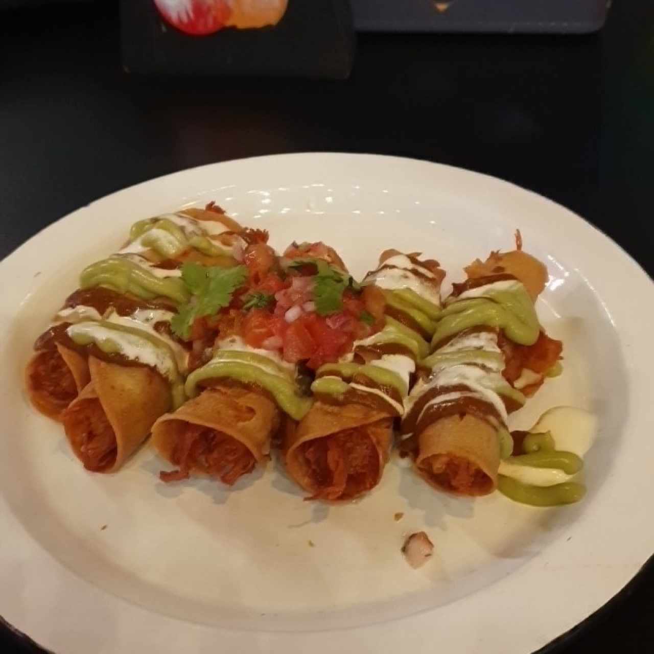 FLAUTAS DE POLLO AL CARBÓN