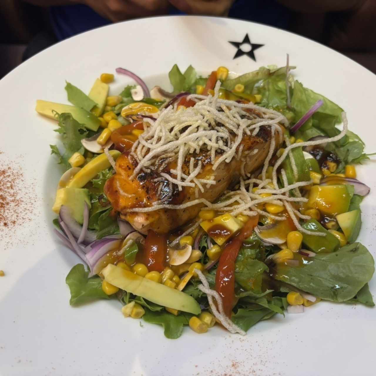 Ensalada Daidai de Salmon