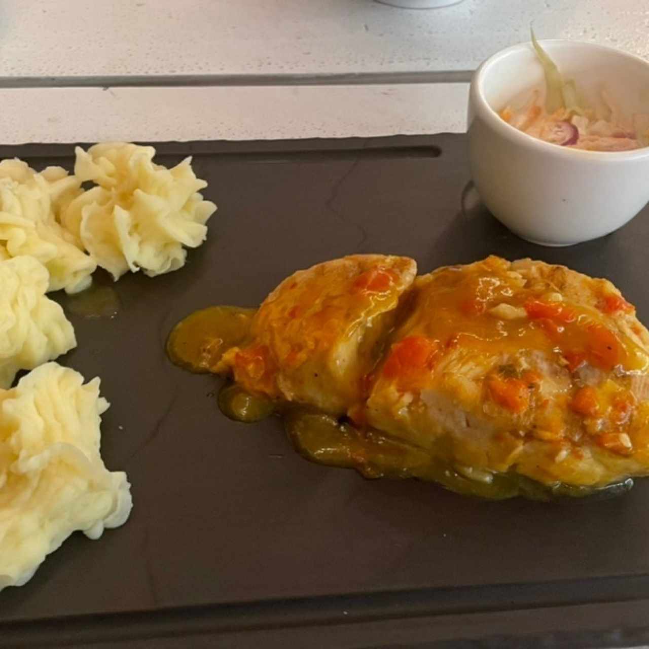 Corvina con Salsa de Maracuyá