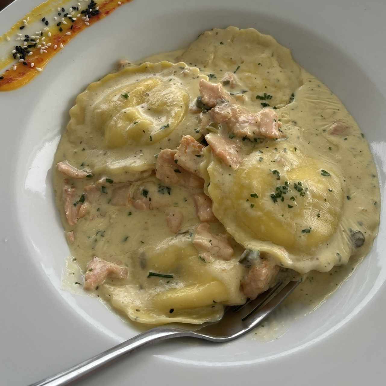 Raviolis de Ricotta al Salmon