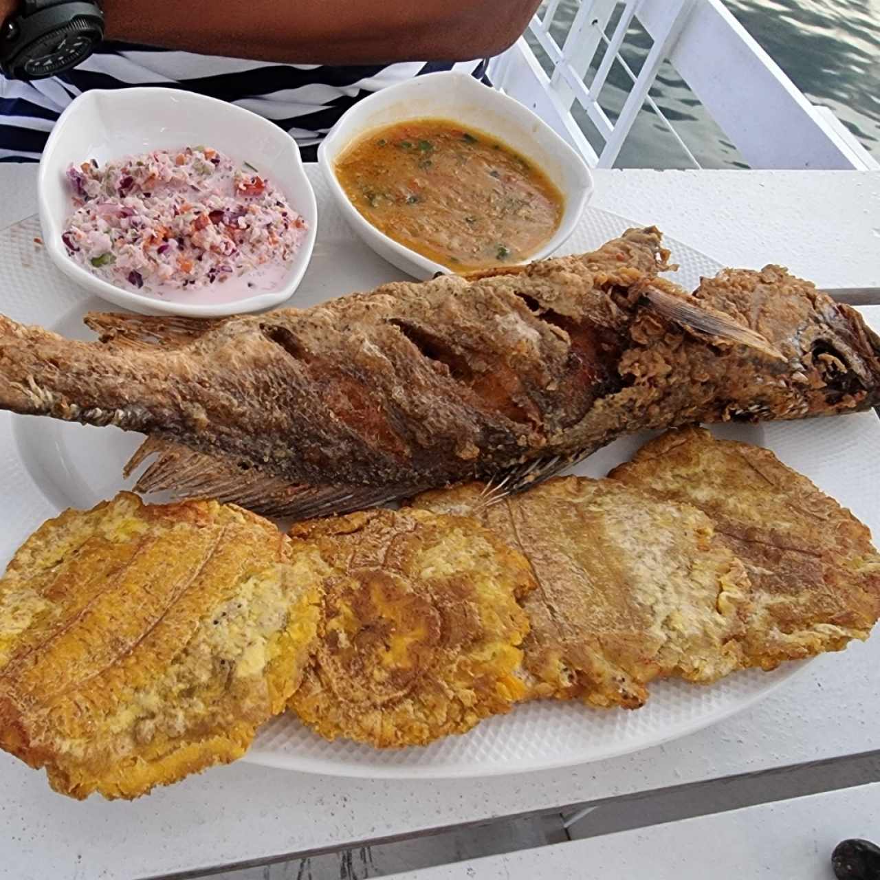 Corvina con Salsa de Maracuyá