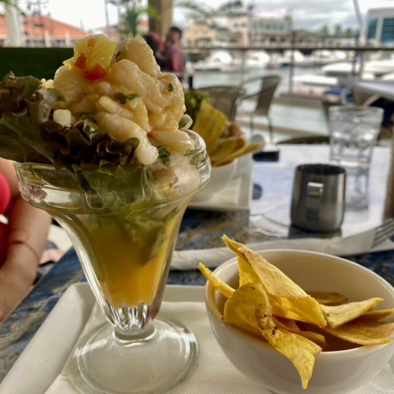 Entradas - Ceviche de corvina + Maracuyá 