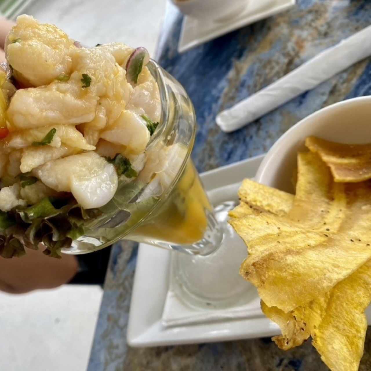 Entradas - Ceviche de corvina + Maracuyá 