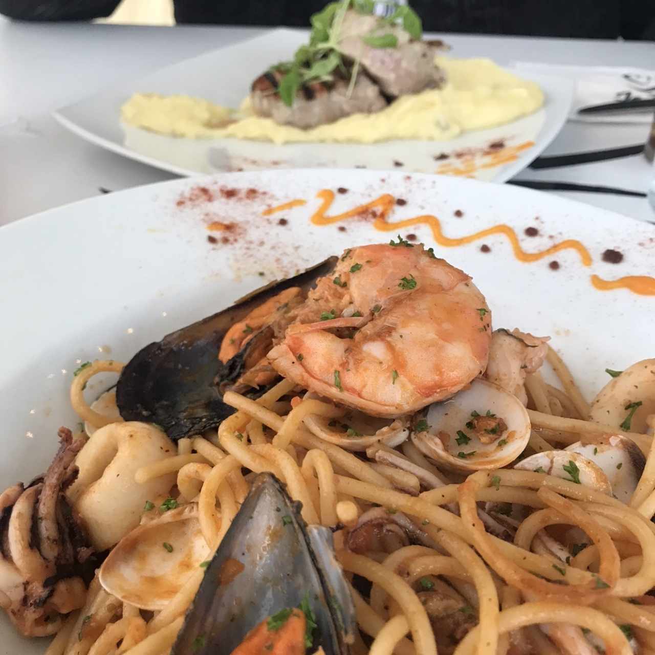 Filete de Atún/ pasta di mare 