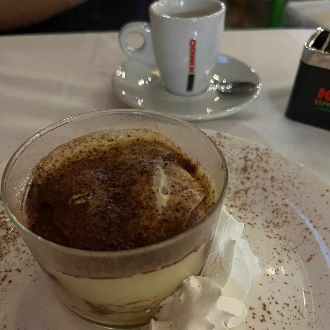 Tiramisú y expreso