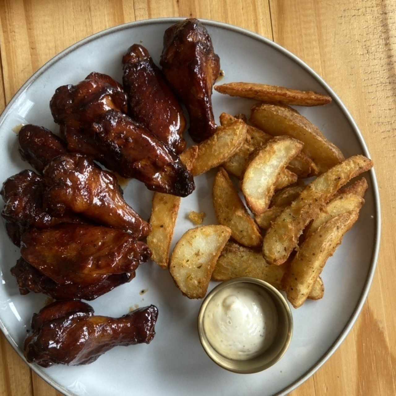 Orden de 10 wings ahumadas