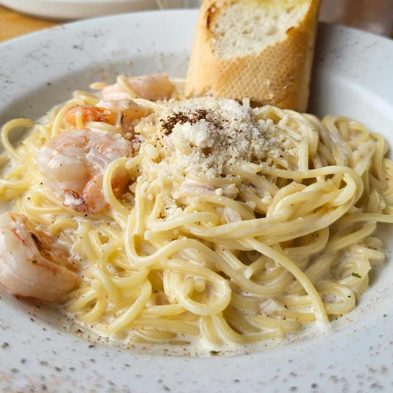 Pastas - Alfredo Con Camarones