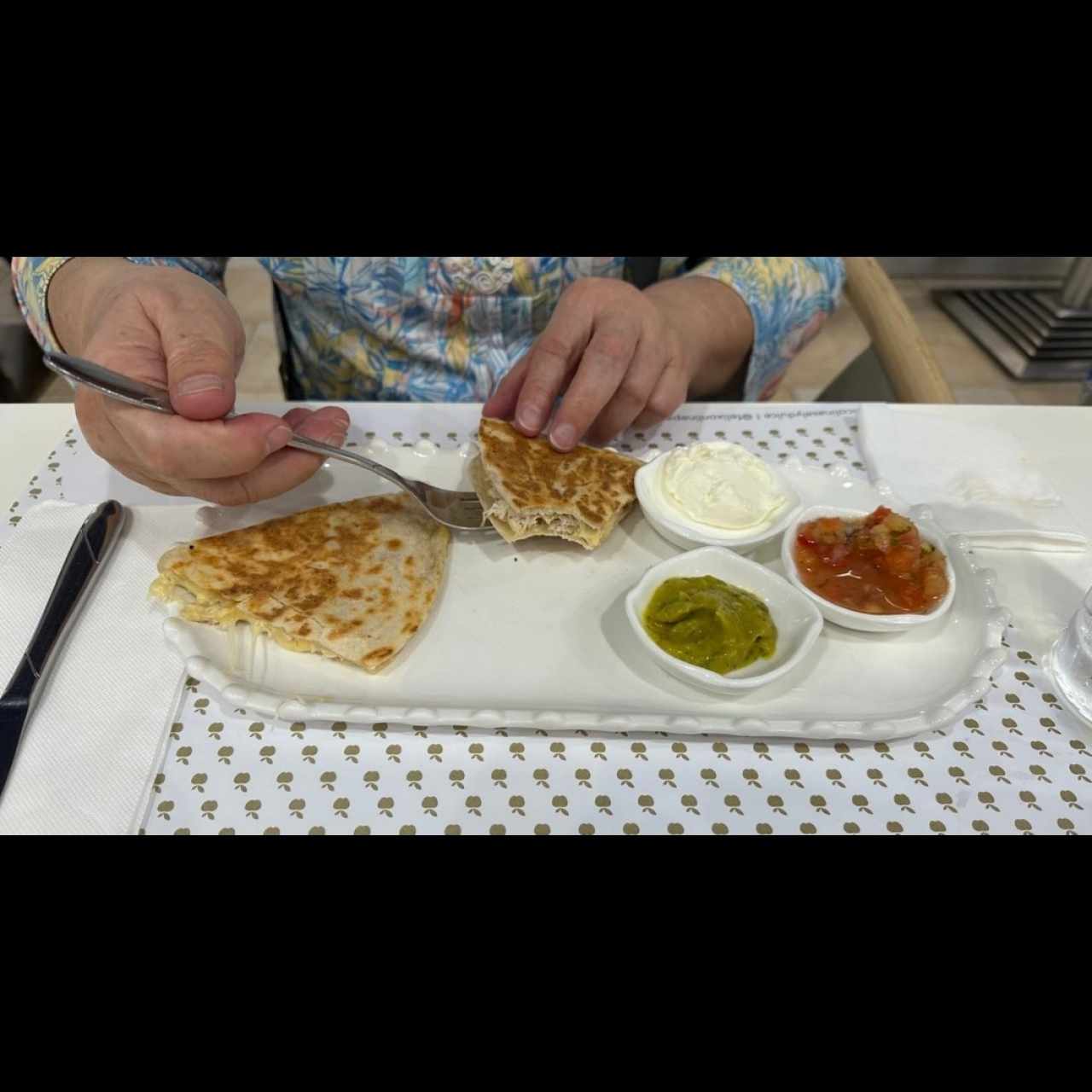 Emparedados - Quesadilla con Pollo