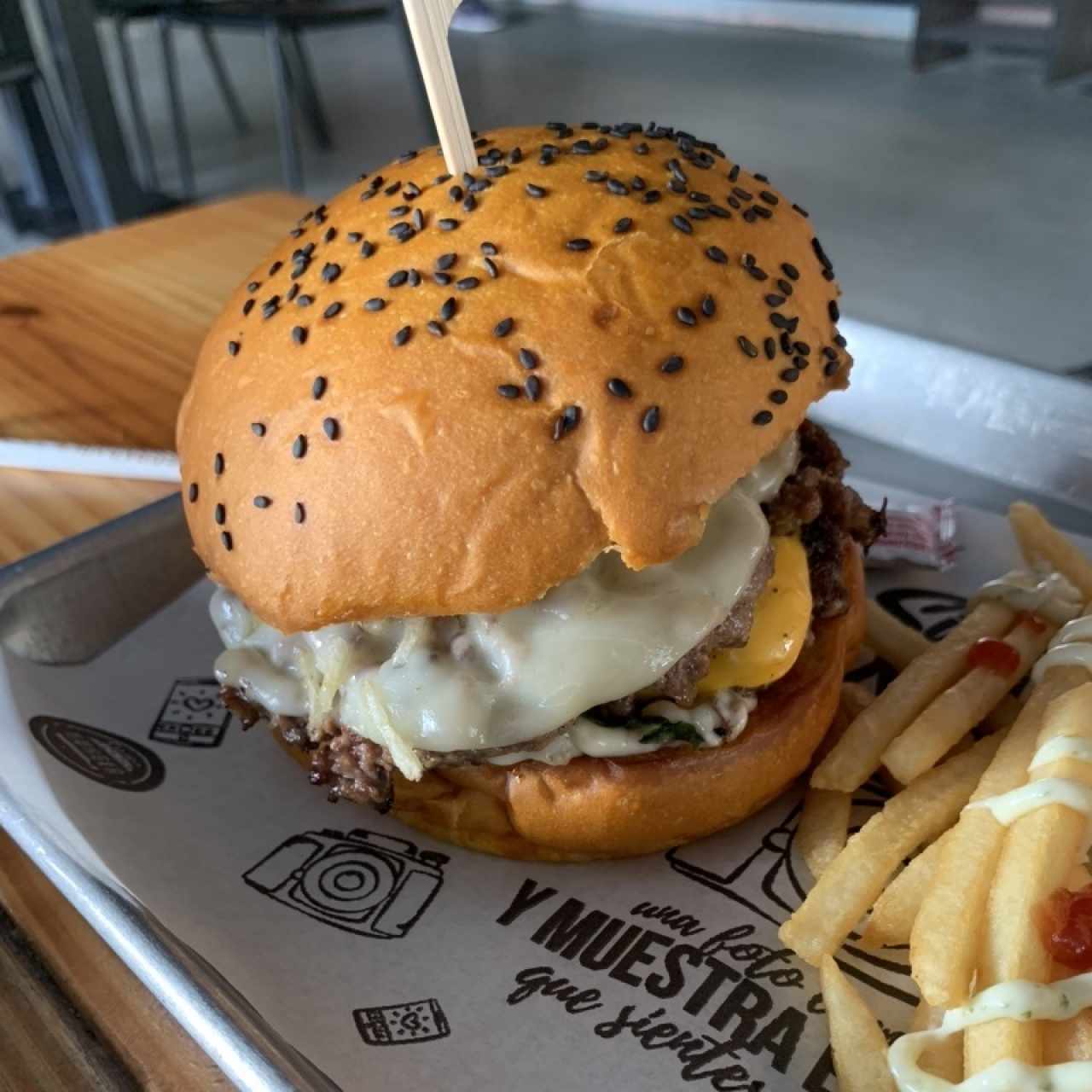 Premium Burgers - La Bóveda