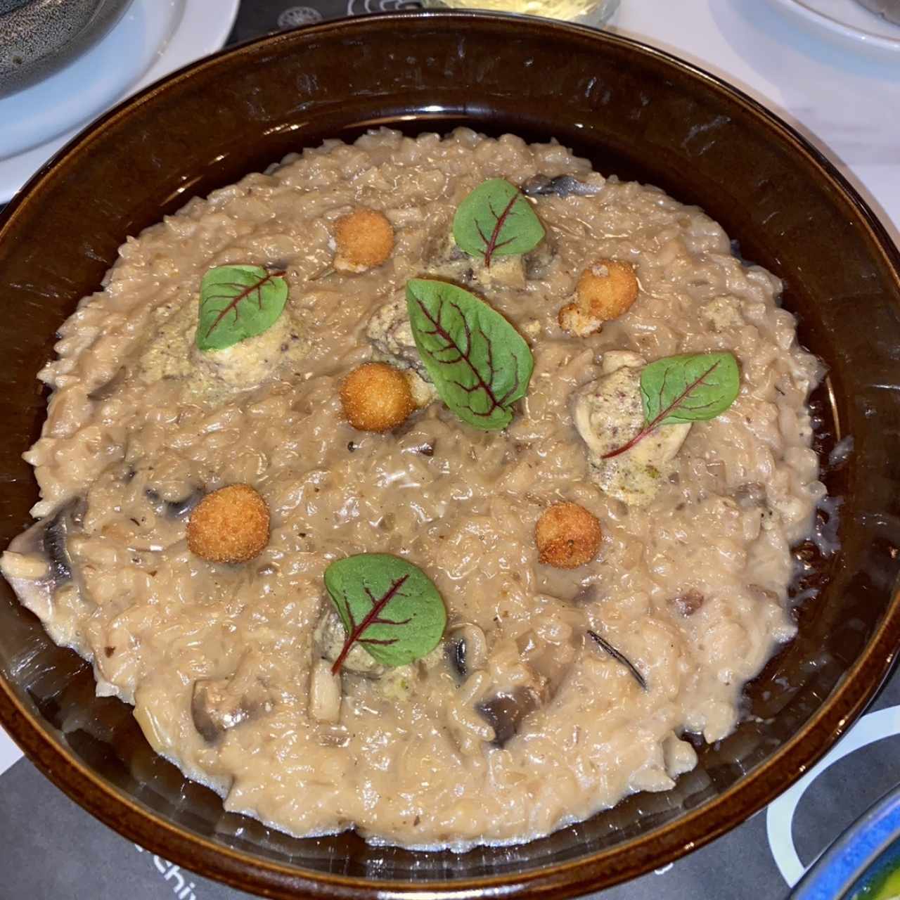 Risotto de Hongos y Trufas Crocantes