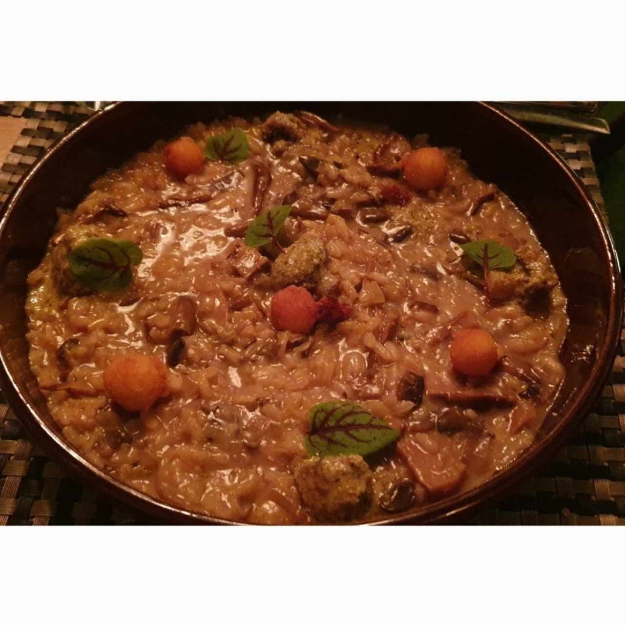 Risotto de Hongos y Trufas Crocantes