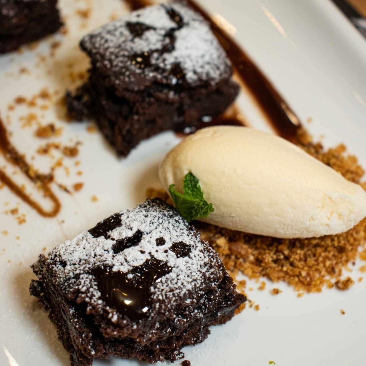 Brownie con helado