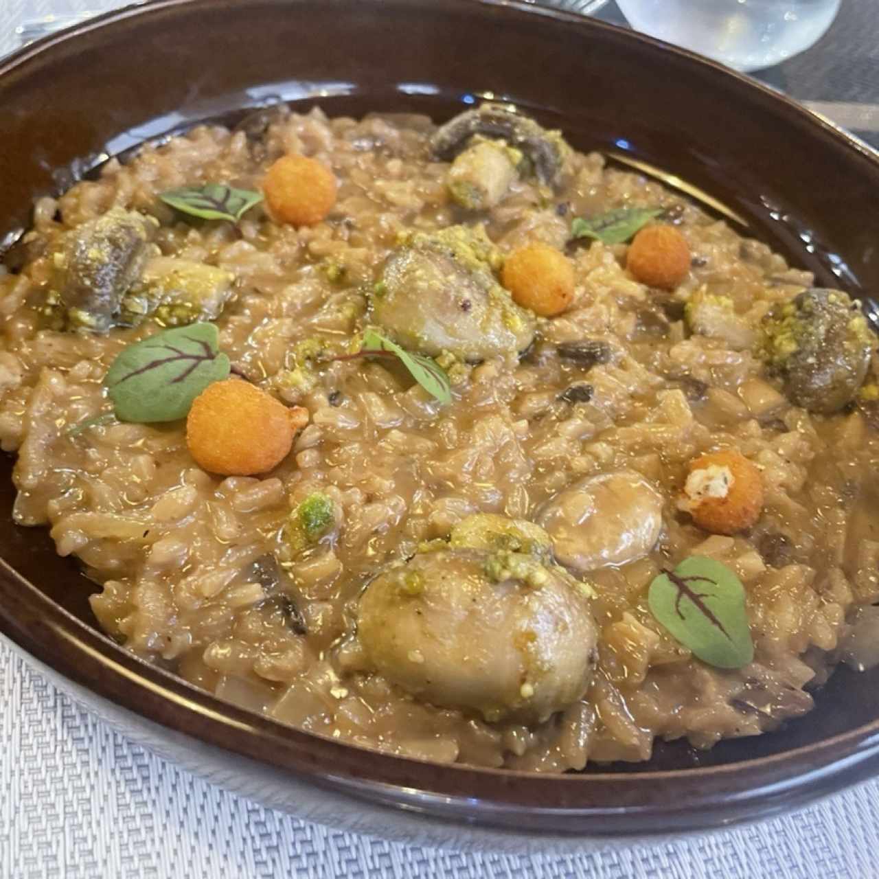 Risotto de Hongos y Trufas Crocantes