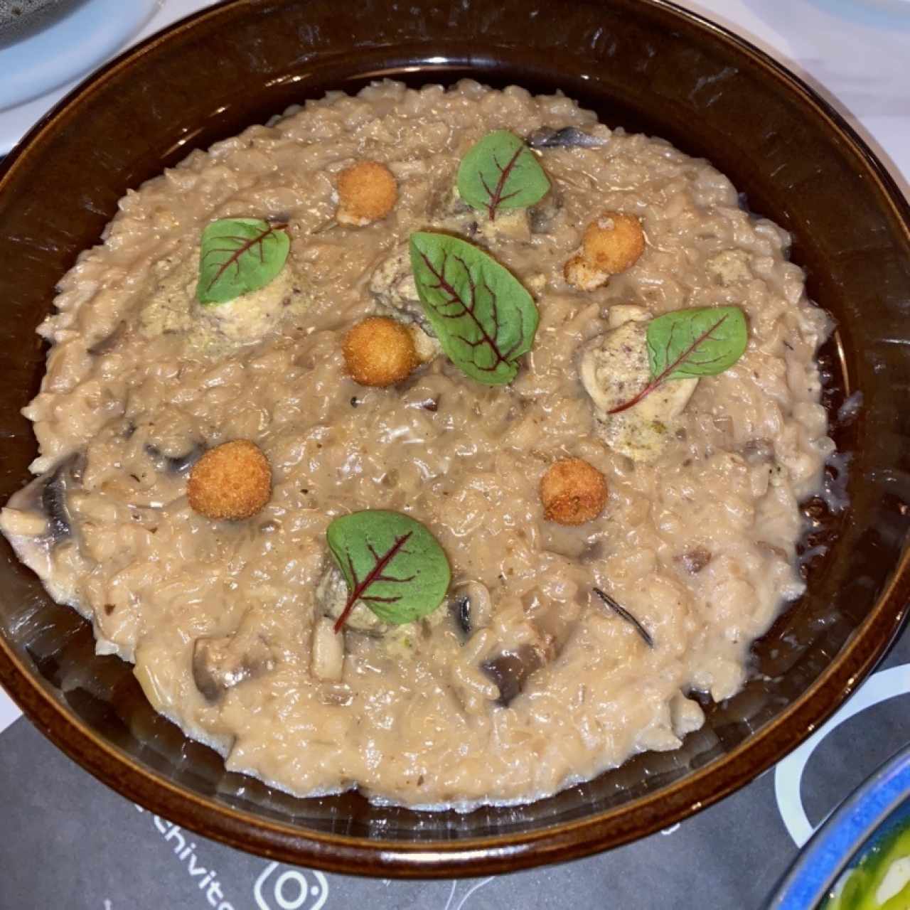 Risotto de Hongos y Trufas Crocantes