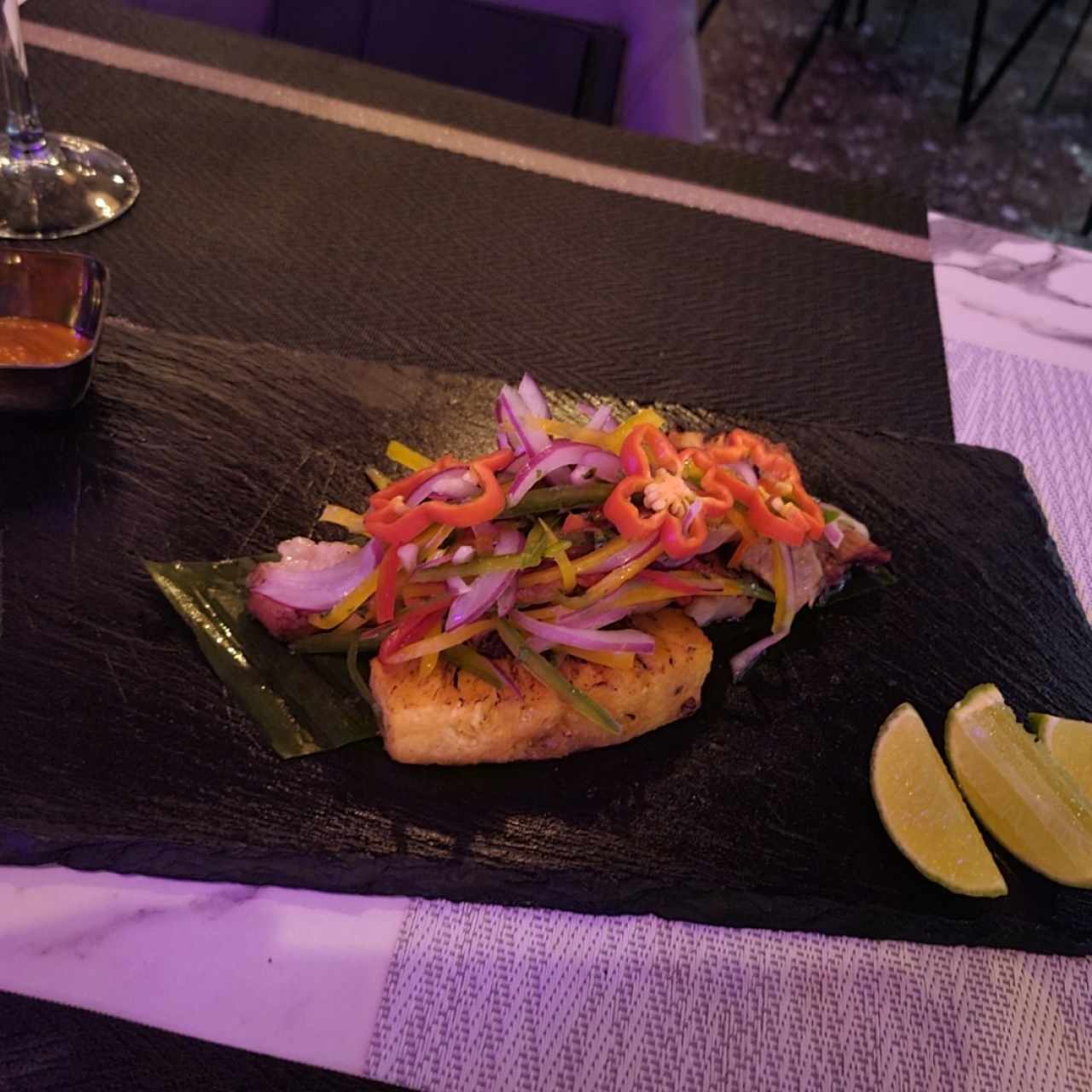 Entradas Calientes - Ceviche de Porkbelly