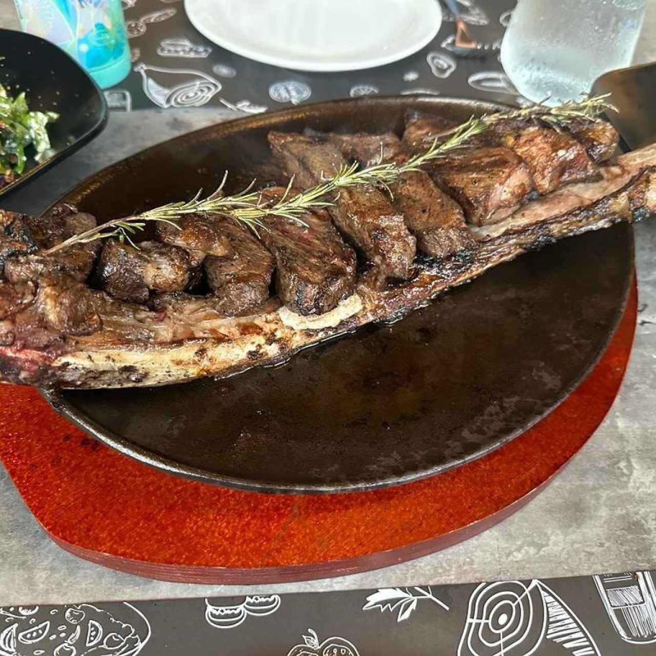 Tomahawk 32 Oz