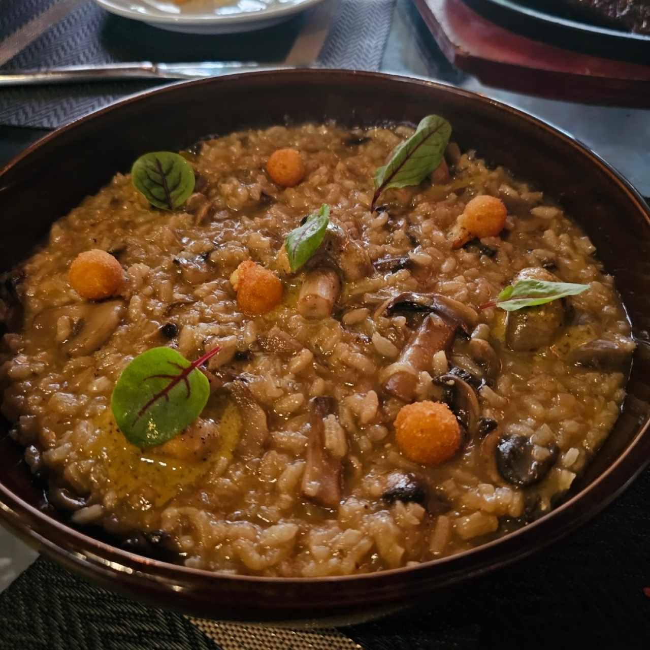 Risotto de Hongos y Trufas Crocantes